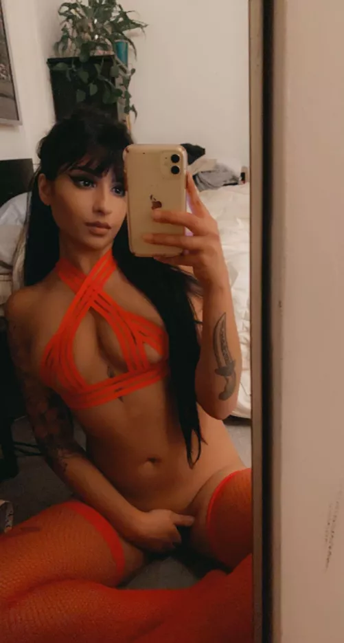 Fill me up? ❤️ by slaysheslays