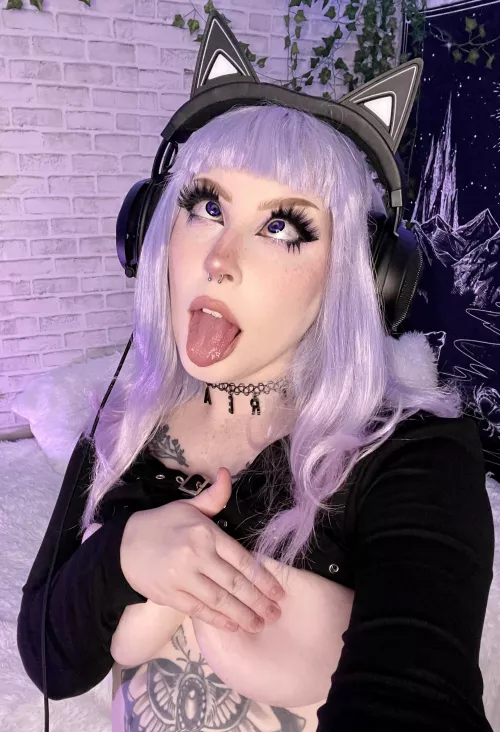 fill up my mouth? by gothpixi