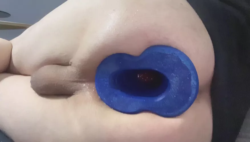 Fill up that gaping hole 🥵 by dome9322