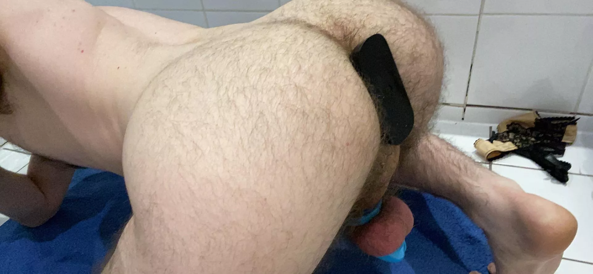 Filled and caged like a good little anal whore posted by reditoar