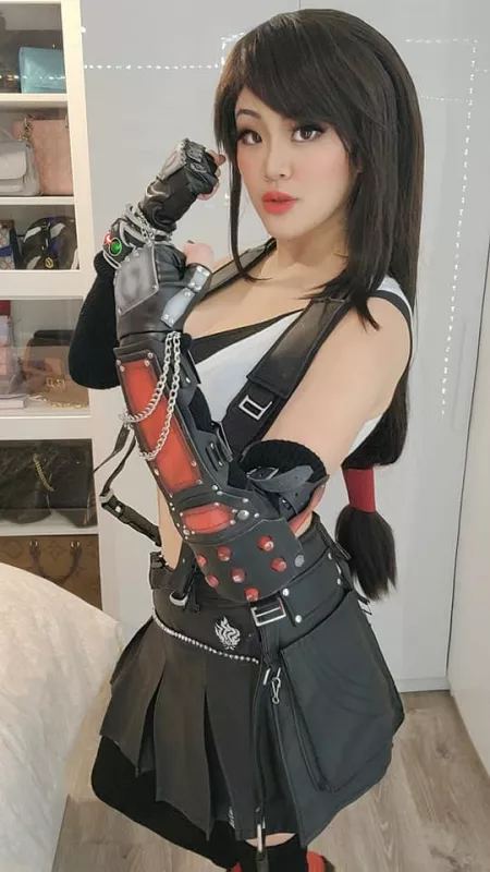 Final Fantasy VII - Tifa Lockhart - Cosplayed By Angel Donn by BlackStrikerX