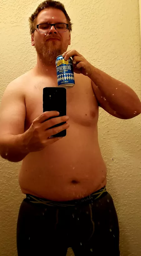 Finally feelin like fall, time to celebrate with Sierra Oktoberfest. by thiccnessislife