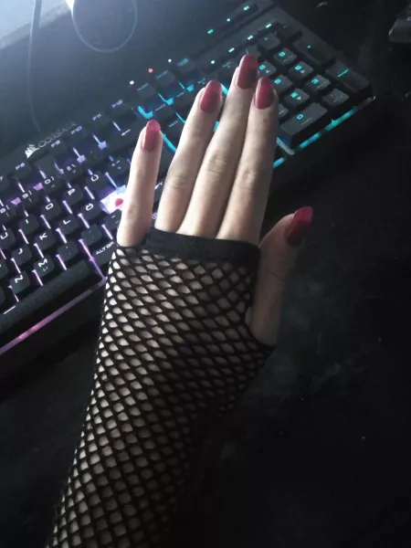 Finally got fishnets. I feel so good rn:) by Twixbrotaufstrich