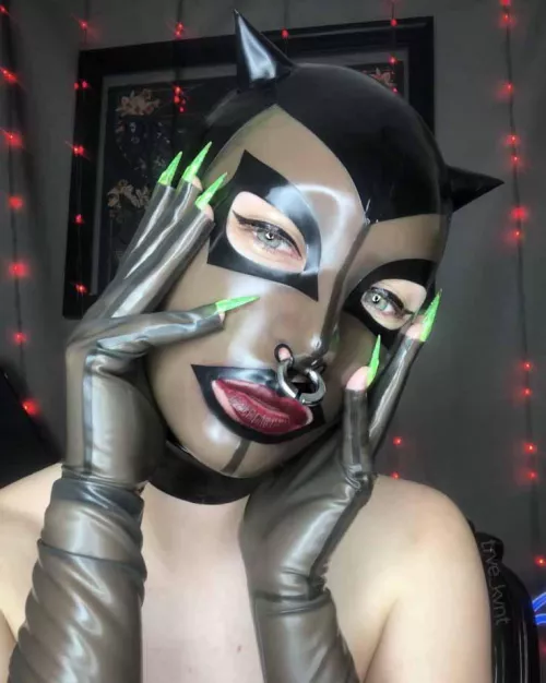 Finally got my very first custom hood 😈✨💋 Just had to show it off! by trve_kvnt