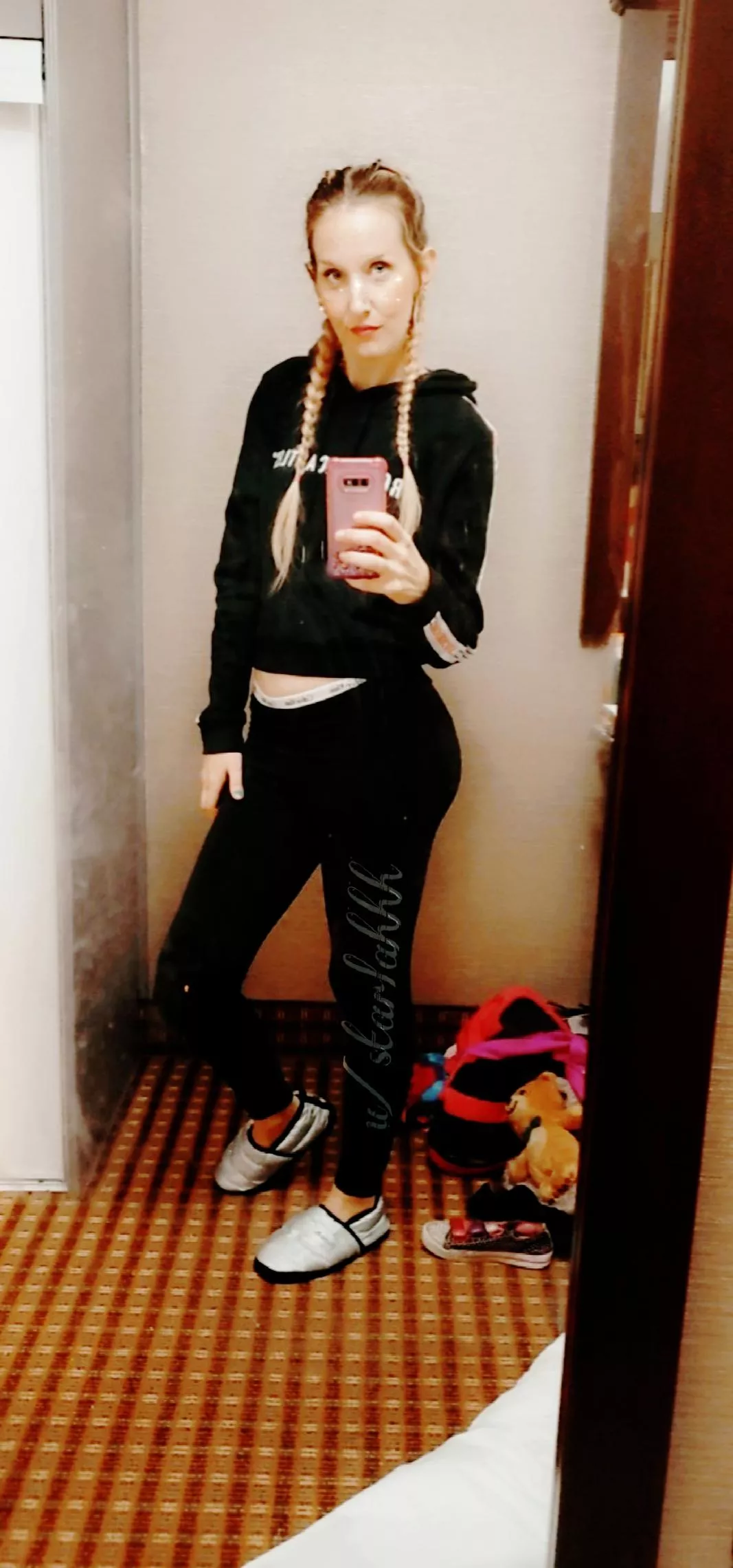 Finally got the hang of braiding my own hair like this and I'm so happy 😊😊💜 posted by starlahhh