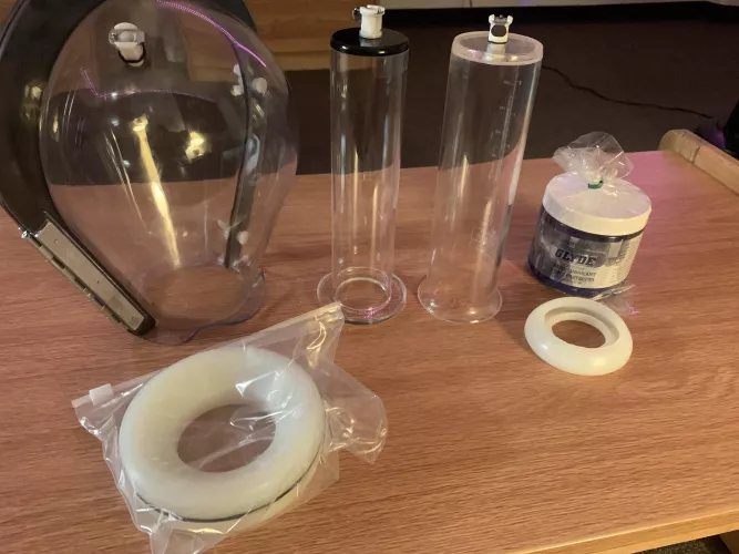 finally got the seal for my MT ! Should I pump my balls or cock? by theeuncutsailor