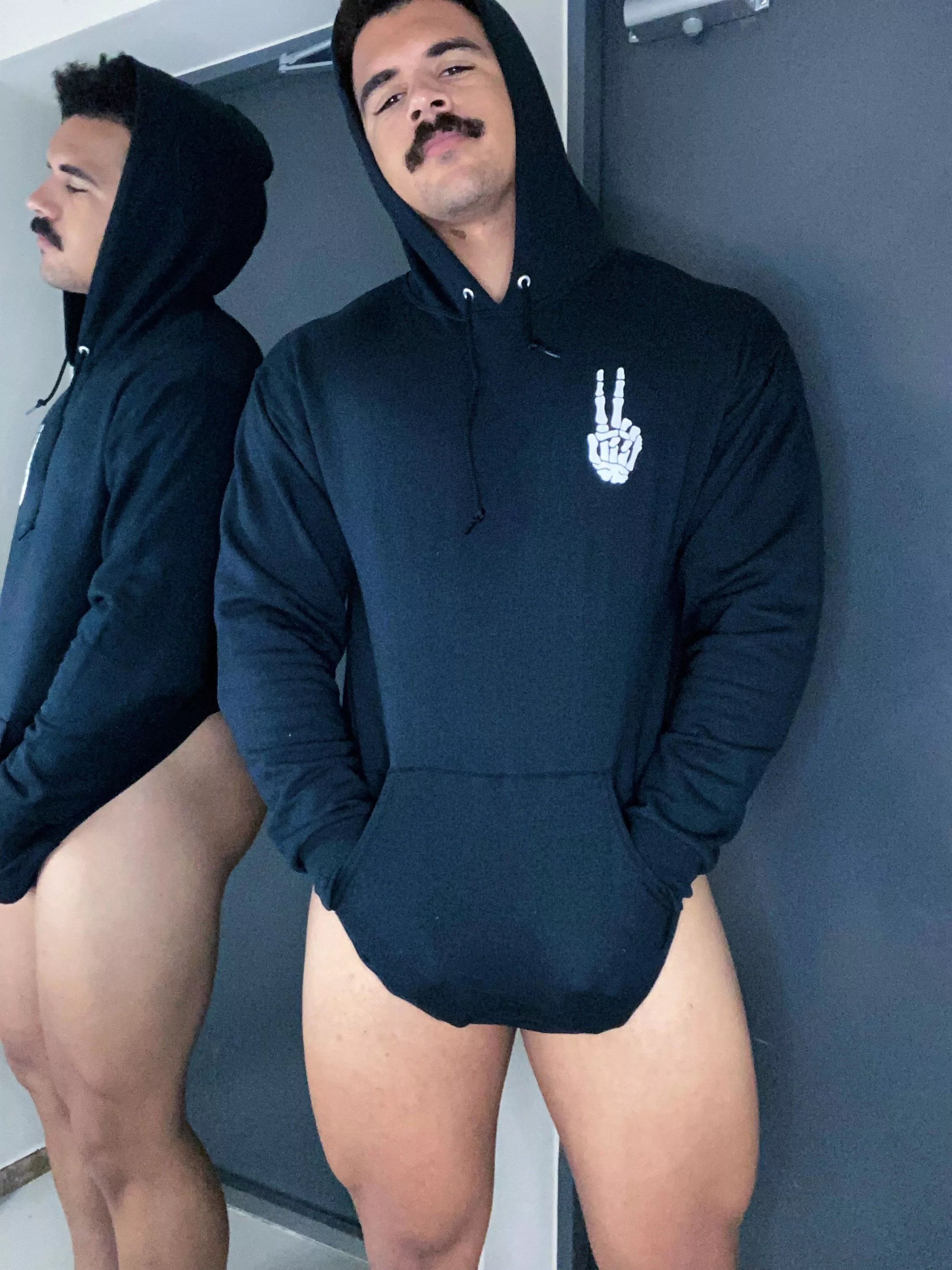 Finally hoodie season but can’t seem to find my sweats😏😛 posted by mcgowend