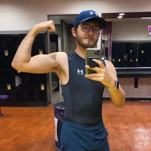 finally made some gains in the gym. small but still something 😄 by blothesho