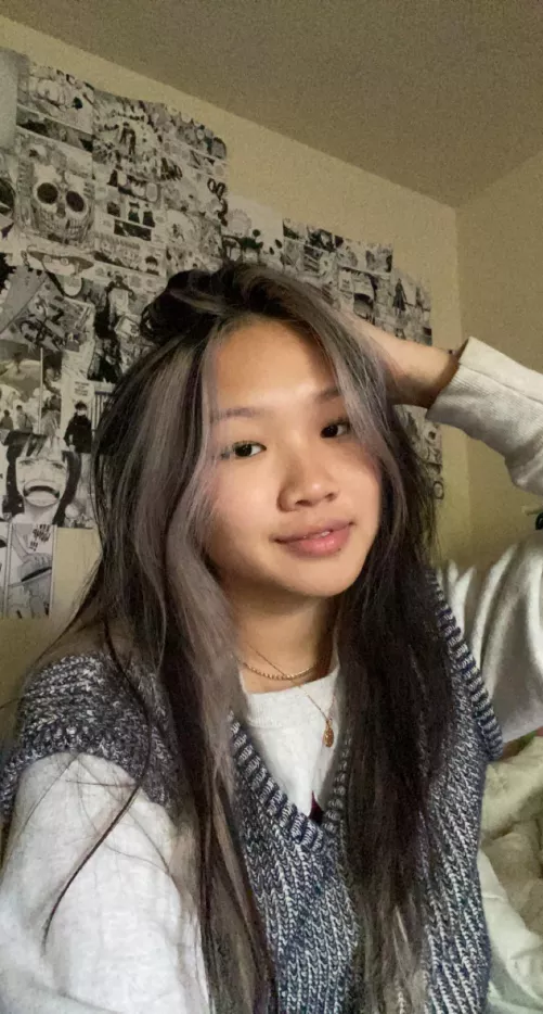 Finally not feeling sick :) by Linhly_Twitch