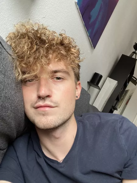 Finally Saturday by Unrealviruz