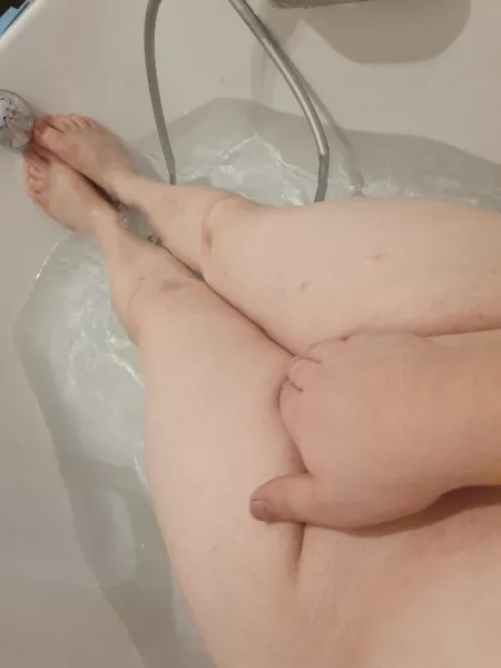 Finally shaved again , UwU 🥰🥰🥰 by Simo_762