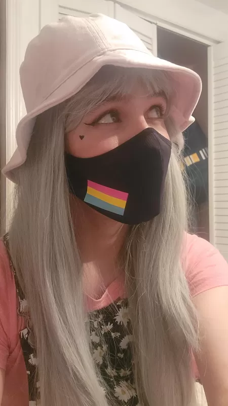 Finally starting to feel like I could pass in public. ❤ First big night out tomorrow. by Ellinov