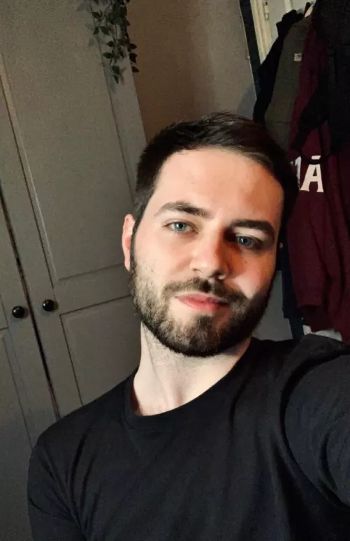 finally the weekend! that’s cause for celebration tbh ✨ by prmxieia