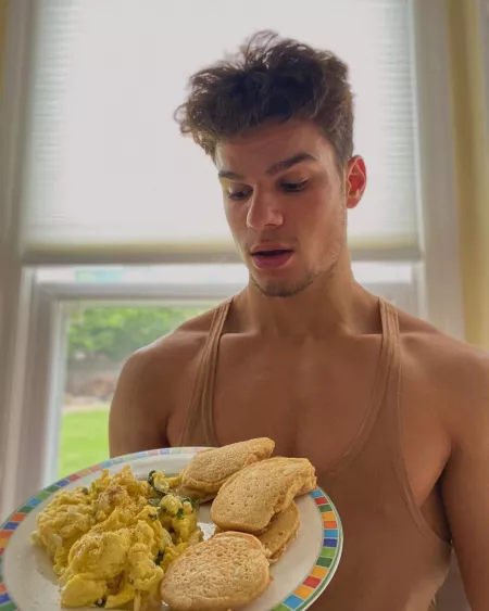 Find yourself a man who looks at you like some people look at breakfast by MacaroonElectrical55