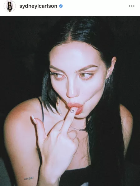 Finger suck? by nsfgirlfriend