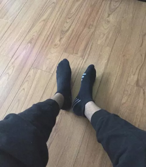 Finished a workout in these. Whos’s up for the challenge to smell them? by iFuckUntillYouSquirt