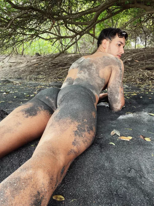 firm butt 😈 by AndresGuedez0