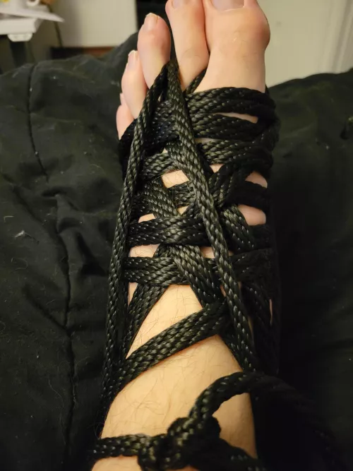 First attempt at a foot bind and compression. by corax_lives