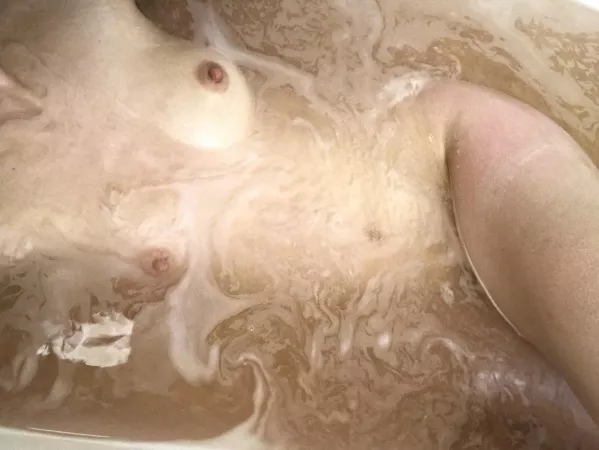 First bath bomb in the new bath, perfect for a first post by tenderfruits