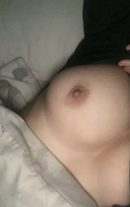 First ever post (24F), should I show more? by redditgymgirl