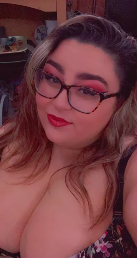 First post 🥺 by mikaylamoni