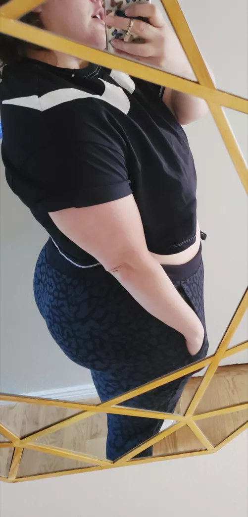 First post! Feeling sporty 🏀 on this hump day by jthmeow1