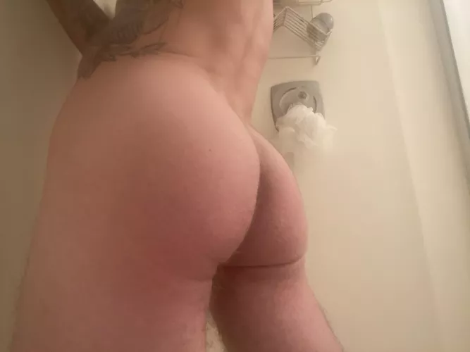 first post here 25m 🥰 by manicof