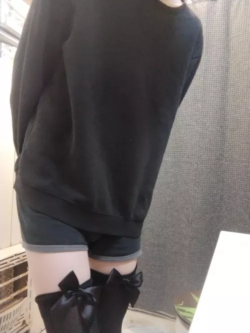 first post here! be nice to me <3 by wellknowntrap