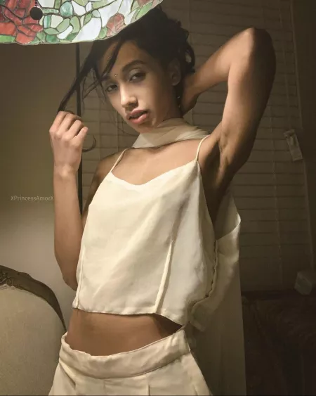 First post here! Braless in Indian wear ✨ by xprincessamorx