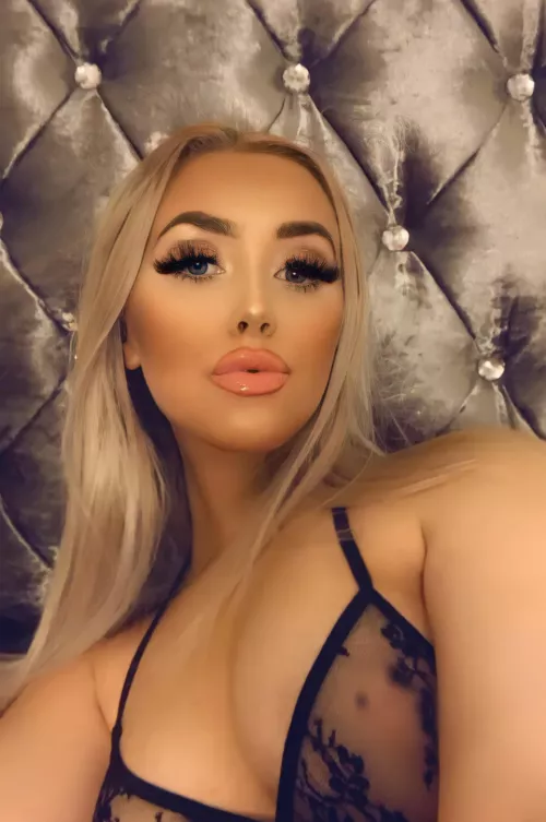 first post here, do you like what you see? by Kirstxm