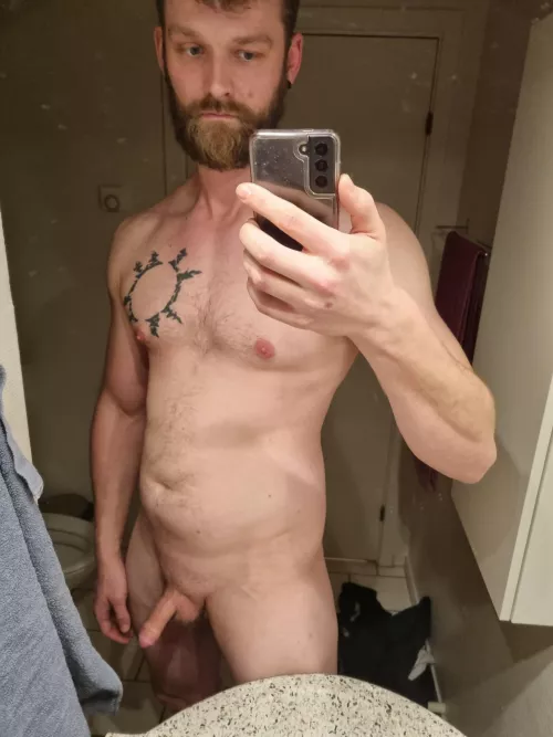 First post here, finally mustered the courage to post me and my half chub :) by Grandenoir205