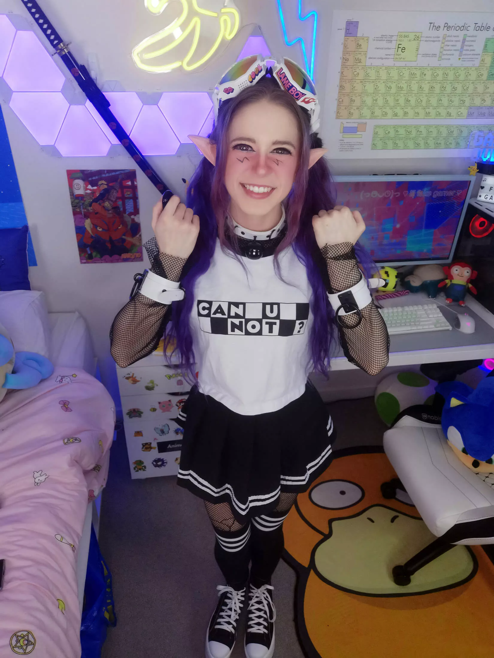 first post here 😊 hey 👋 posted by lilfakegamer