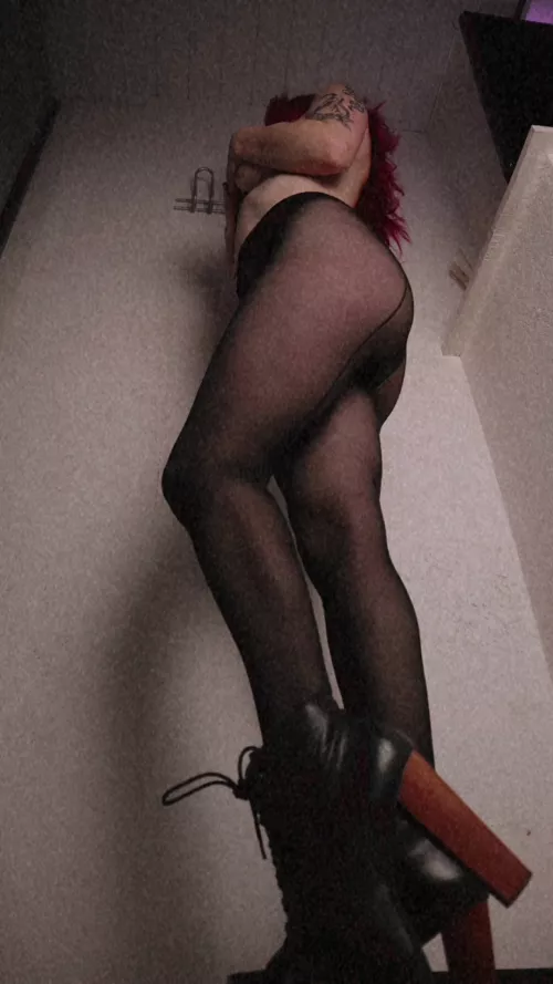 First post here, hi! by yourmysticgirl_