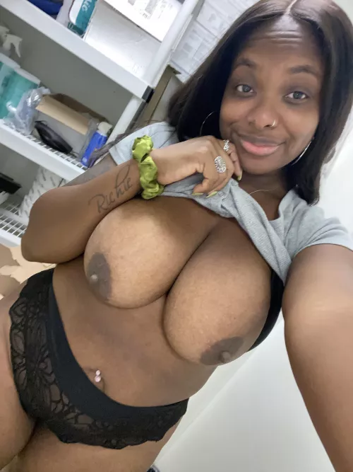 First post, just wanted to say.. Hi ☺️ by DeeDubBaybee