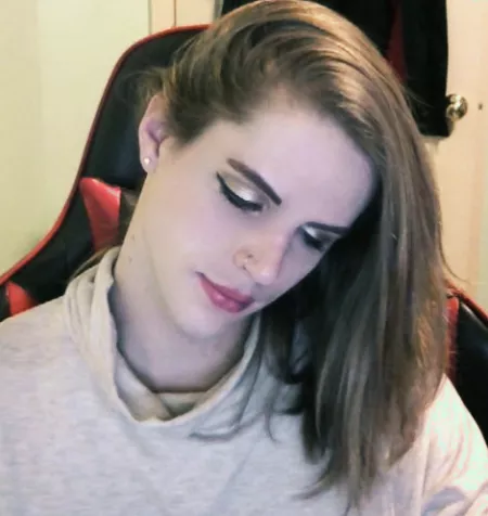 First post :p Makeup is hard by Raiminn