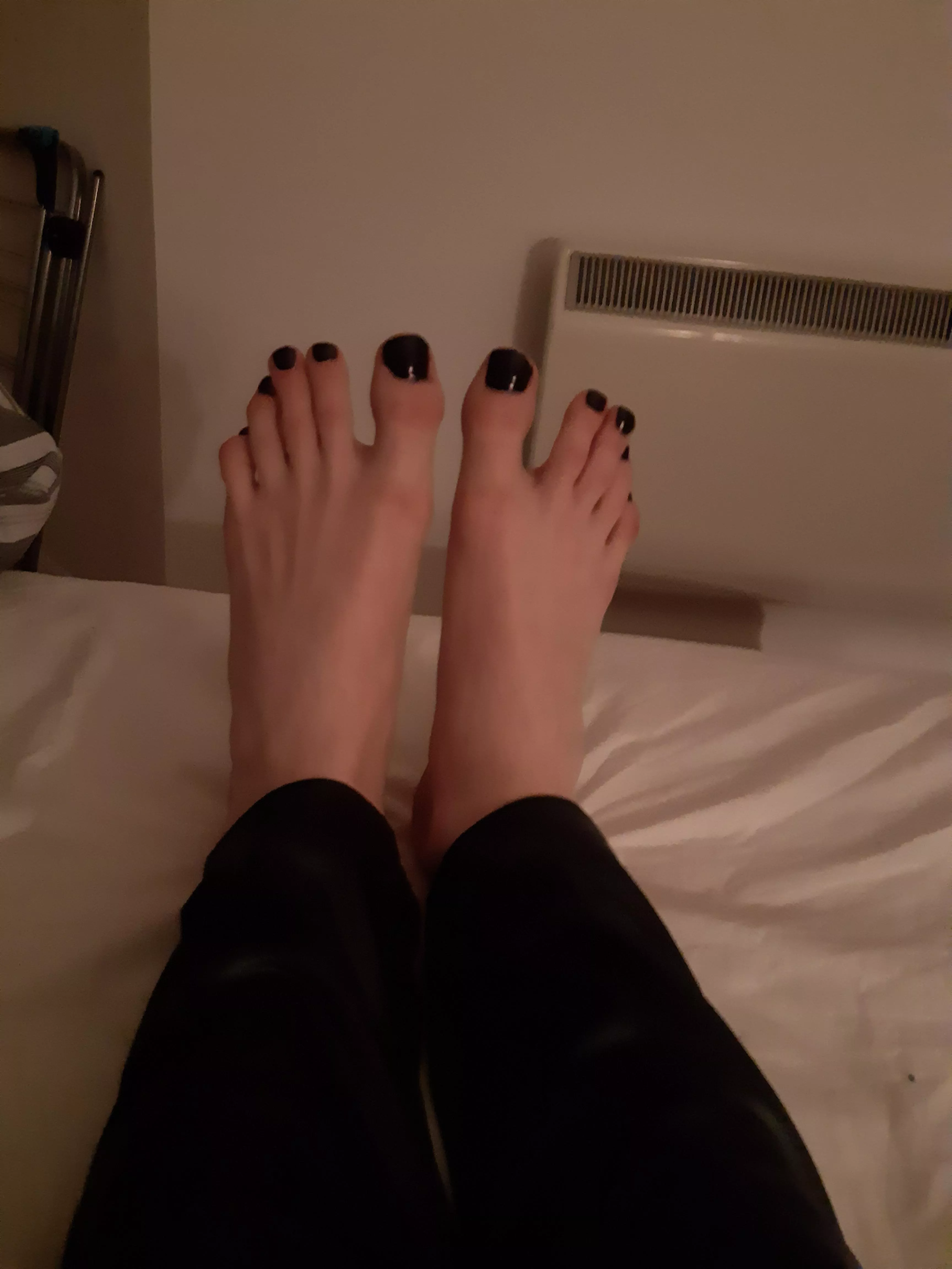 First post! Who else likes black toenails? 💅 posted by AltaVirino