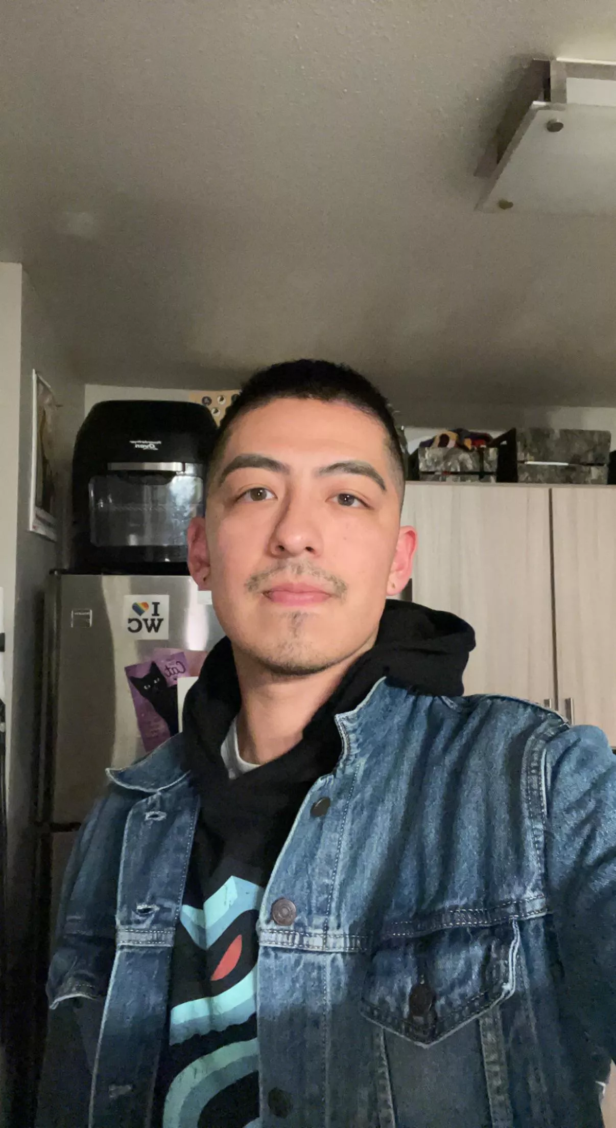 First selfie on Reddit 😳 posted by Jackdude699