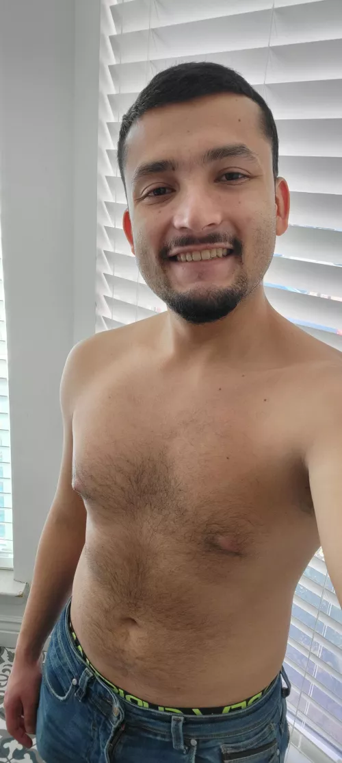 First shirtless 🤳 I post on here, please be nice 🥺 by djoserq25