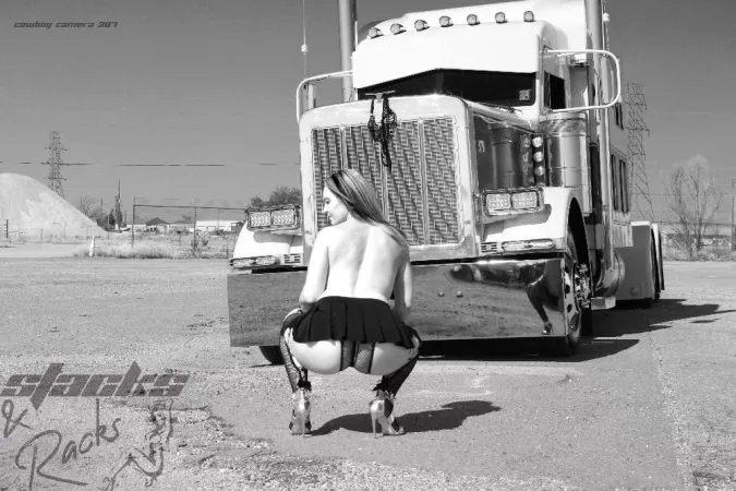 First shoot for the 2022 calendar in the bag 🤙 by StacksNRacks307