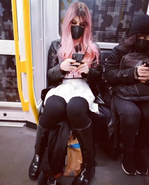 First time actually going out shopping like this with friends. Long hair is pretty, but hella annoying by Goerlich