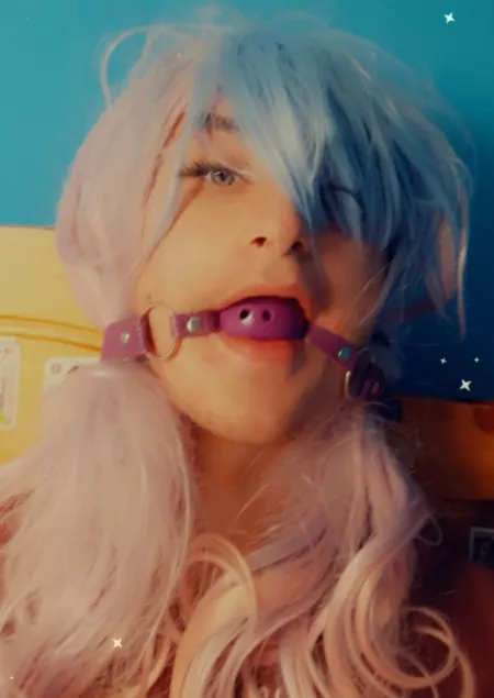 First time being gagged i know its loose but it's as tight I as I could get it. by kitty_gal