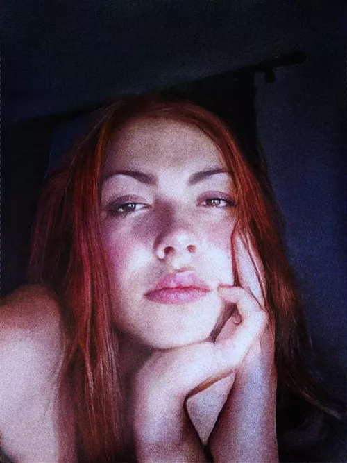 First time doing my own make-up. Am I pretty? (The hair is a wig though) by eliascruz06