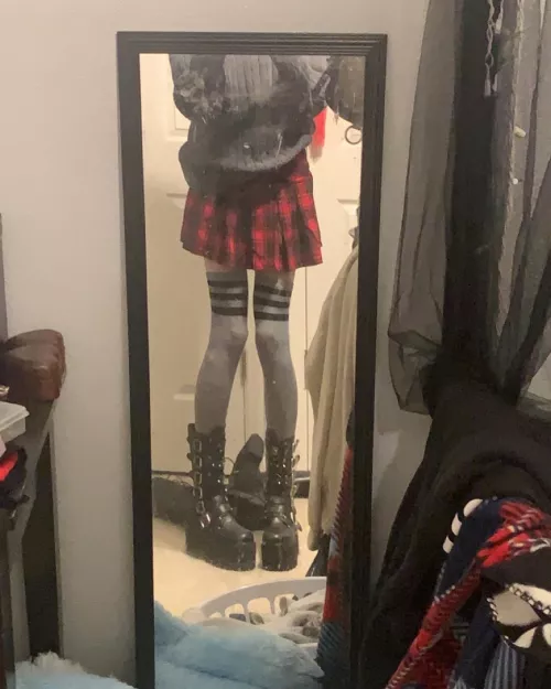 First time dressing up as a femboy, how did I do?? by Bittxr0131