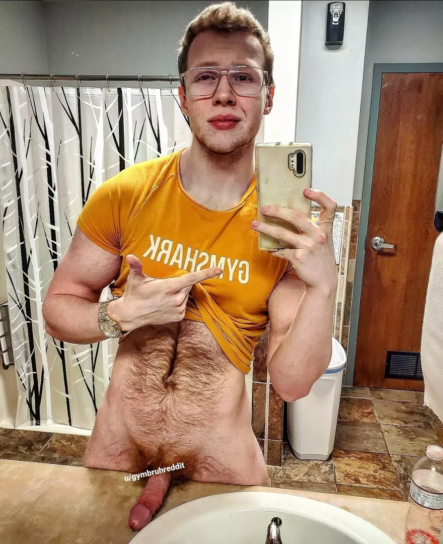 First time ever showing my cock to reddit, show me some love please❤ ⬆️vote if you think I should show you guys more often😏 [Hope I don't regret this😬] by GymBruhReddit