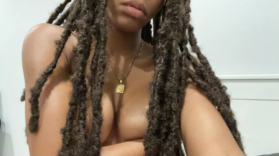 First time here, kinda shy by slimgoodii