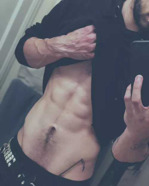 First time posting here. Anybody like veins? by GlacierPunch