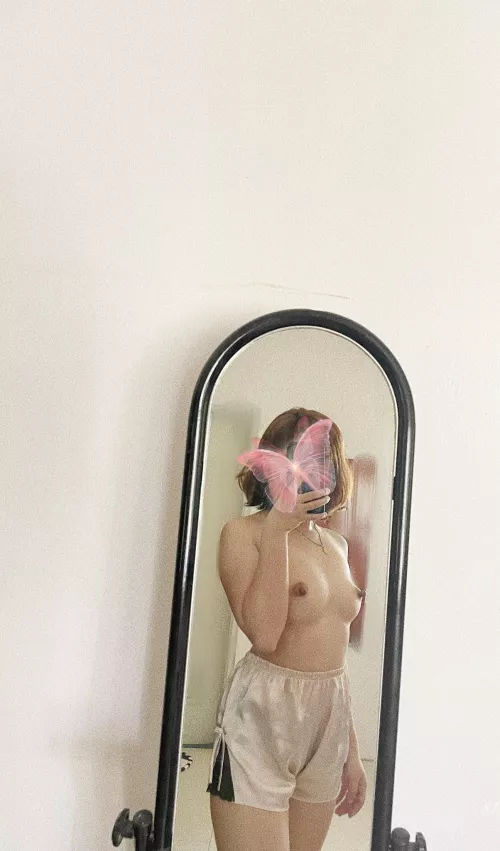 First time posting here! Hope y’all like what I post 🤗 by itsmeyourgirlraven