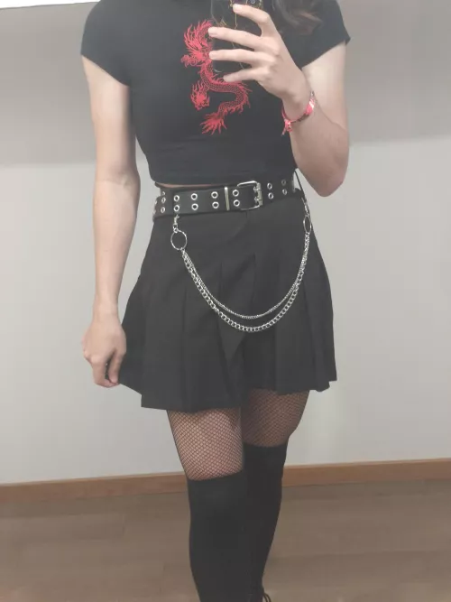 First time posting here. How do I look? by LFChaeshi