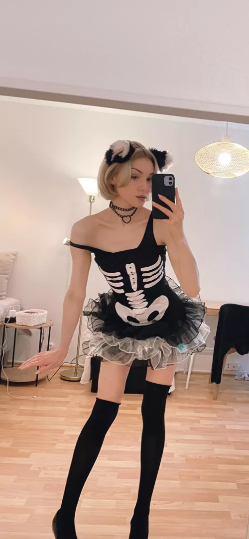 First time posting here, what do you think? by DianaKittyOnlyfans