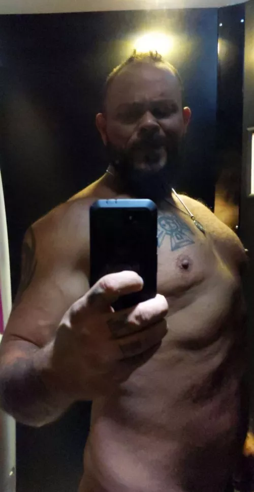 First time posting here, who appreciates a big handsome man 😉 by teddybiggs